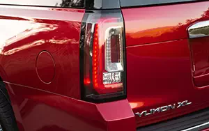   GMC Yukon XL Denali - 2014