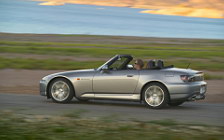   Honda S2000 - 2004