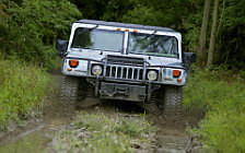   Hummer H1 - 2004