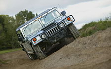   Hummer H1 - 2004