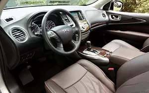   Infiniti JX35 - 2013