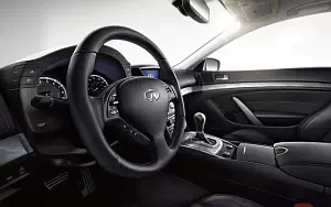   Infiniti Q60S Coupe - 2014