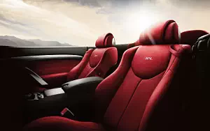   Infiniti Q60 IPL Convertible - 2015