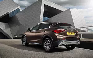   Infiniti QX30 - 2015