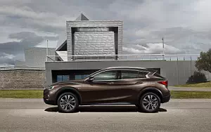   Infiniti QX30 - 2015