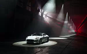   Jaguar F-Type R Coupe UK-spec - 2014