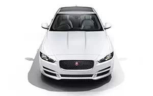   Jaguar XE Prestige UK-spec - 2015