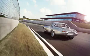   Jaguar Lightweight E-Type - 2014