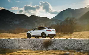   Jaguar F-Pace R Sport 20d AWD - 2016