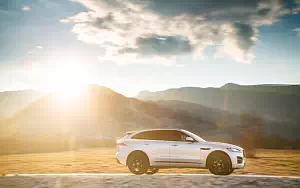   Jaguar F-Pace R Sport 20d AWD - 2016