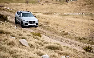   Jaguar F-Pace R Sport 20d AWD - 2016