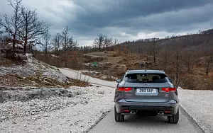   Jaguar F-Pace S - 2016