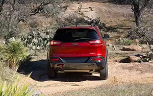   Jeep Cherokee Trailhawk - 2013