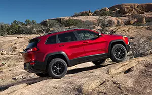   Jeep Cherokee Trailhawk - 2013