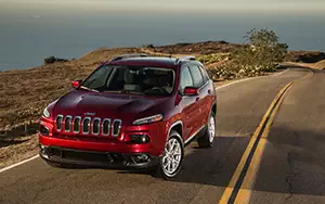   Jeep Cherokee Latitude - 2014