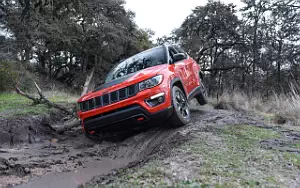   Jeep Compass Trailhawk - 2017