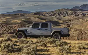   Jeep Gladiator Overland - 2019