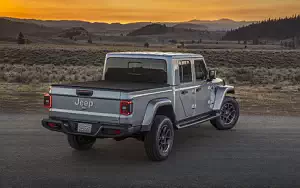   Jeep Gladiator Overland - 2019