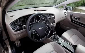   Kia cee'd SW - 2012