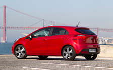   Kia Rio 5door Red - 2011