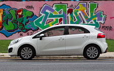   Kia Rio 5door White - 2011