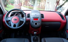   Kia Soul Red - 2011