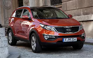   Kia Sportage (Techno Orange) - 2010