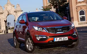   Kia Sportage (Techno Orange) - 2010