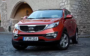   Kia Sportage (Techno Orange) - 2010