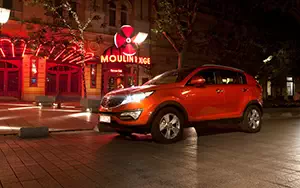   Kia Sportage (Techno Orange) - 2010