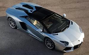   Lamborghini Aventador LP 700-4 Roadster - 2013