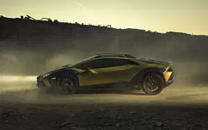   Lamborghini Huracan Sterrato - 2023