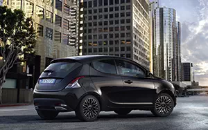   Lancia Ypsilon S by MOMODESIGN - 2013