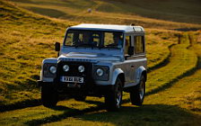   Land Rover Defender 90 Station Wagon - 2012