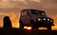   Land Rover Defender 90 Station Wagon - 2012