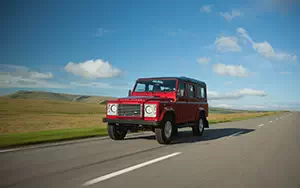   Land Rover Defender 110 Station Wagon - 2013