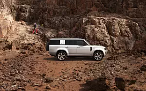   Land Rover Defender 130 First Edition - 2022