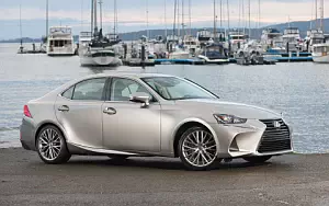   Lexus IS 300 AWD CA-spec - 2017