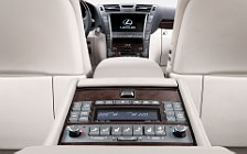   Lexus LS600h L - 2007