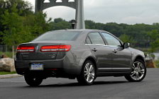   Lincoln MKZ - 2010