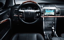   Lincoln MKZ - 2010