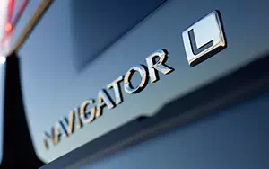   Lincoln Navigator L - 2014