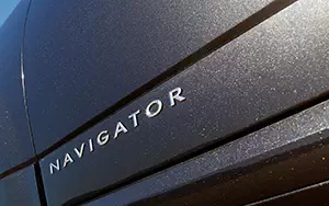   Lincoln Navigator L - 2014