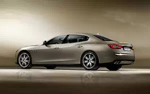   Maserati Quattroporte - 2013