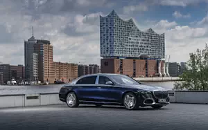   Mercedes-Maybach S 580 4MATIC (Nautical Blue/High-Tech Silver) - 2021