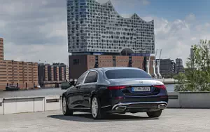   Mercedes-Maybach S 580 4MATIC (Nautical Blue/High-Tech Silver) - 2021