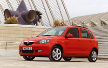   Mazda 2 - 2003