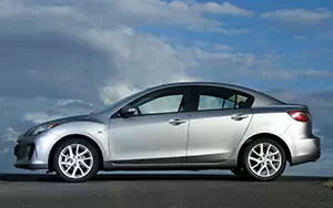   Mazda 3 Sedan - 2011