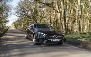   Mercedes-Benz CLS 400 d 4MATIC AMG Line UK-spec - 2018