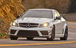   Mercedes-Benz C63 AMG Black Series Coupe US-spec - 2013